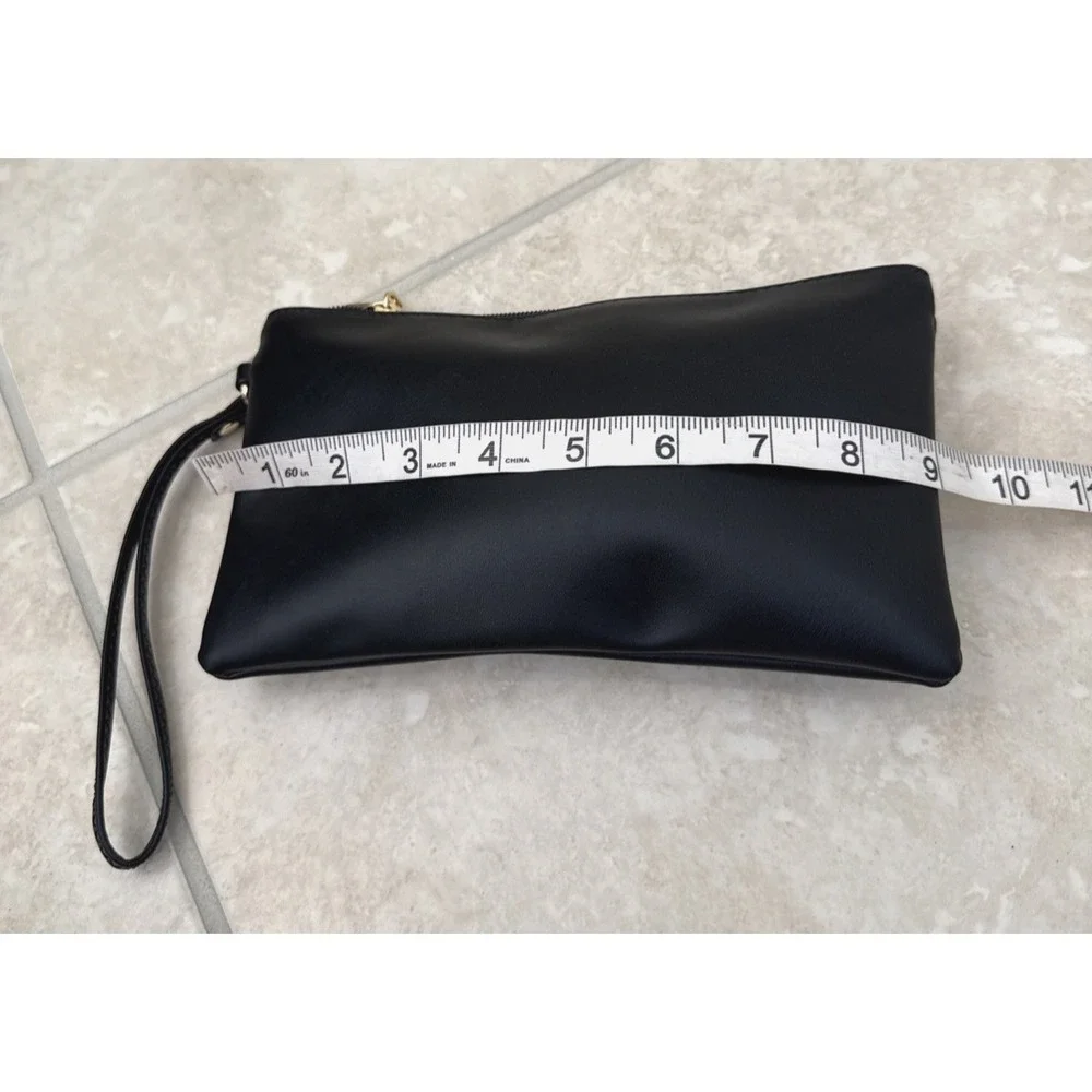 Lovevook Black Vegan Leather Logo Lined Gold Hardware Wristlet New